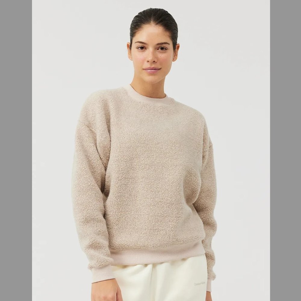Outdoor Voices MegaFleece Crewneck - Size M